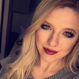 Meet your Posher, Erica